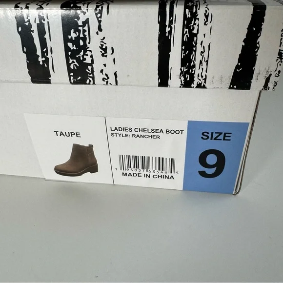 Chelsea boots Rancher by Dolce Vita size 9, *WILL NOT COME W/ BOX. - Picture 12 of 14